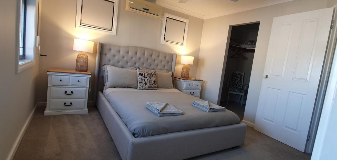 Palm Beach Manor ร็อคกิงแฮม ภายนอก รูปภาพ